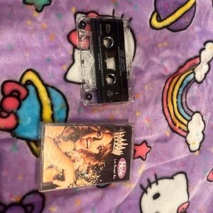 🖤 hole live through this cassette 🖤